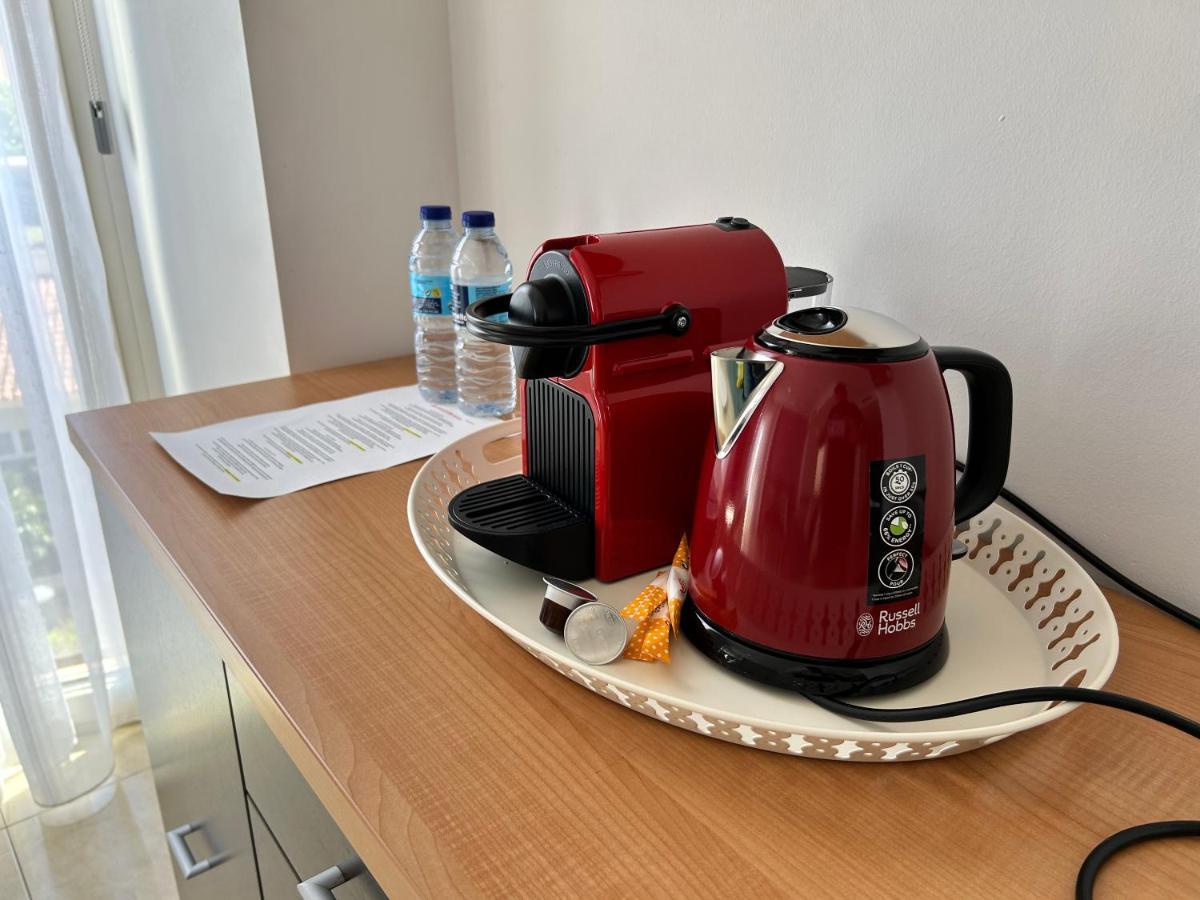 Apartaments Superiors Mtb Only Couples يوريت دي مار المظهر الخارجي الصورة