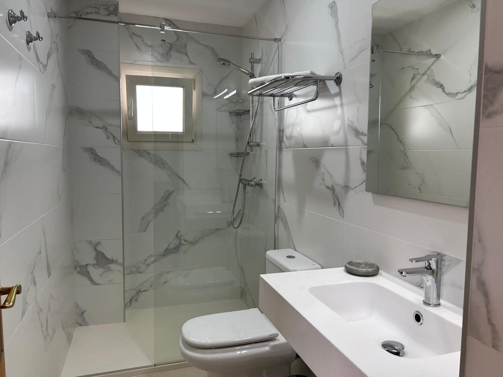 Apartaments Superiors Mtb Only Couples يوريت دي مار المظهر الخارجي الصورة