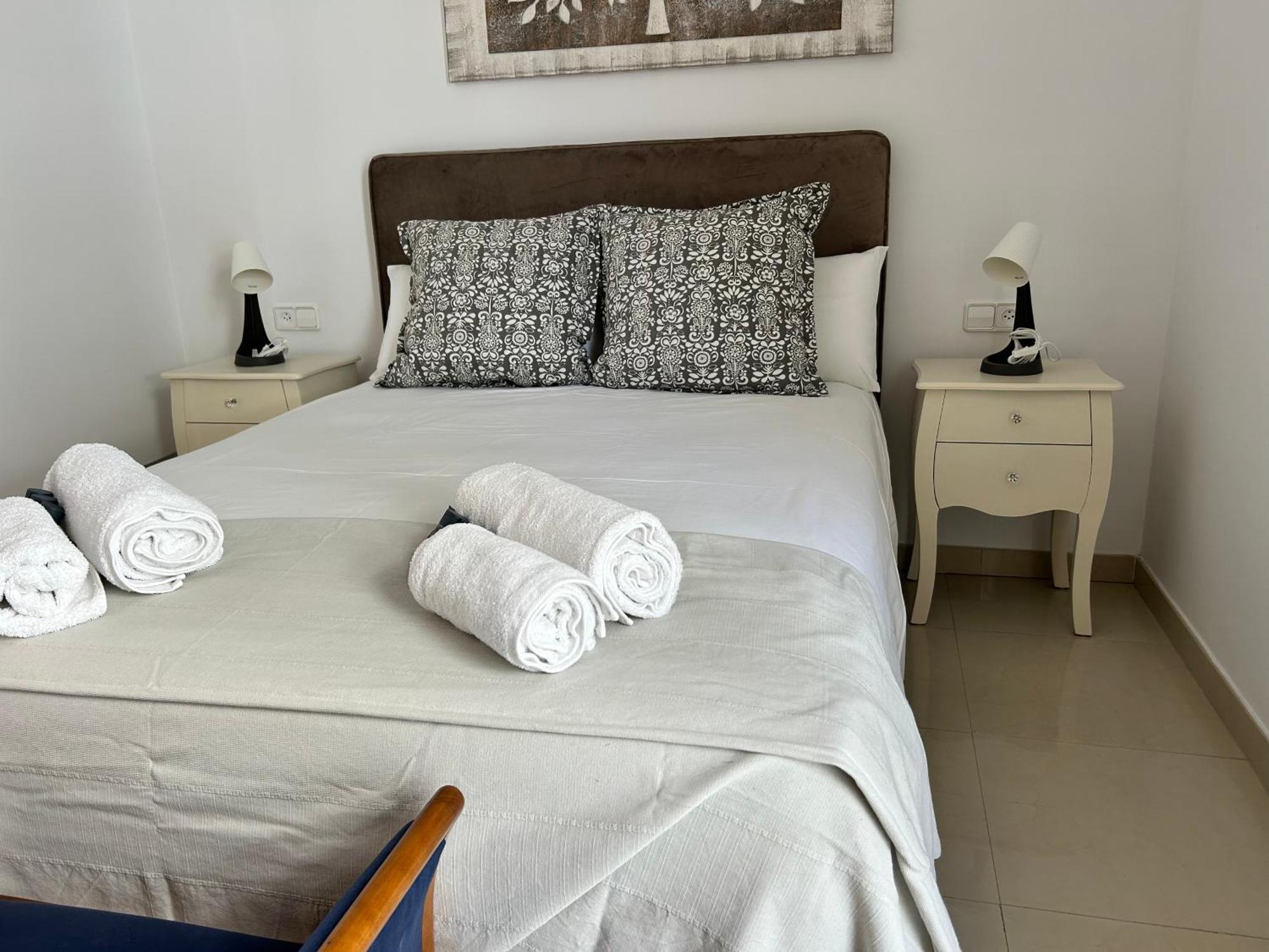 Apartaments Superiors Mtb Only Couples يوريت دي مار المظهر الخارجي الصورة